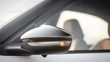 सिट्रोएन बसॉल्ट X ओआरवीएम ब्लिंकर