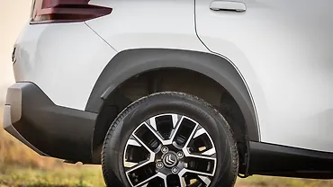 सिट्रोएन बसॉल्ट X पीछे का फ़ेंडर