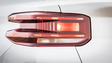 सिट्रोएन बसॉल्ट X टेल लाइट / टेल लैंप