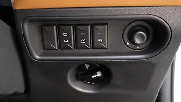 सिट्रोएन बसॉल्ट X डैशबोर्ड स्विच