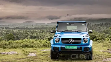 मर्सिडीज़ बेंज़ G580 EQ टेक्नोलॉजी के साथ सामने का दृश्य