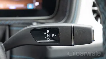 मर्सिडीज़ बेंज़ G580 EQ टेक्नोलॉजी के साथ गियर शिफ़्टर / गियर शिफ़्टर स्टॉक