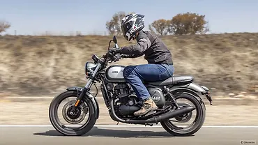 GST में कटौती होने के बाद; जावा की ये बाइक्स हो गईं हैं सस्ती!