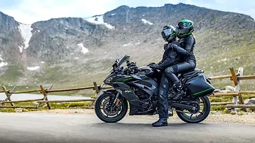 Kawasaki Ninja 1100SX Available with Rs. 1 Lakh Discount 