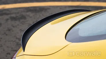 मर्सिडीज़ बेंज़ एएमजी CLE रियर स्पॉइलर