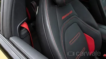 मर्सिडीज़ बेंज़ एएमजी CLE फ्रंट रौ सीट्स