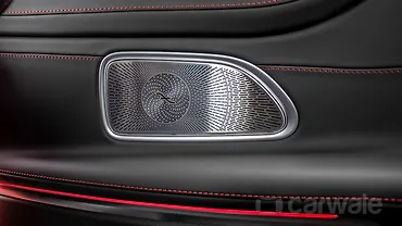 मर्सिडीज़ बेंज़ एएमजी CLE म्यूज़िक सिस्टम