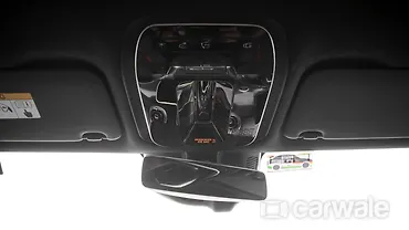 मर्सिडीज़ बेंज़ एएमजी CLE पीछे की रो में रूफ़ माउंटेड केबिन लैम्प्स