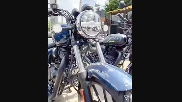 New Royal Enfield Meteor 350 Spotted before Launch