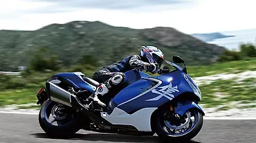 Hyperbusa Hayabusa Street Bike 2022 Suzuki Hayabusa | Motorcycle Review