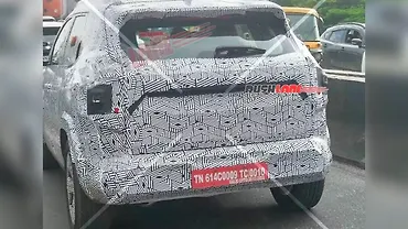 Next-gen Renault Duster Spied Testing; New Design Elements Revealed Next-gen Renault Duster Spied Testing; New Design Elements Revealed