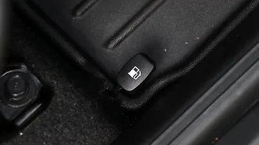 Hyundai Venue N Line Boot Release Lever/Fuel Lid Release Lever