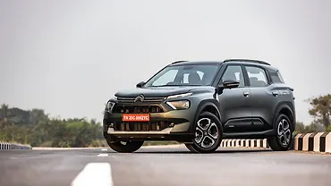 सिट्रोएन एयरक्रॉस X लेफ्ट फ्रंट थ्री क्वार्टर