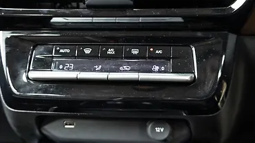 सिट्रोएन एयरक्रॉस X एसी कंट्रोल्स
