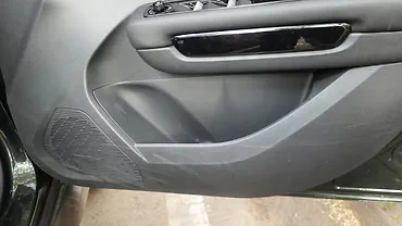 सिट्रोएन एयरक्रॉस X ड्राइवर साइड फ्रंट डोर पॉकेट