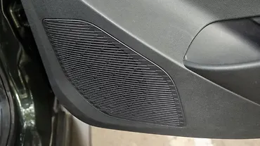 सिट्रोएन एयरक्रॉस X रियर स्पीकर