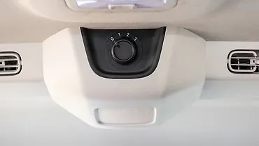 सिट्रोएन एयरक्रॉस X दूसरी रो के एसी कंट्रोल्स