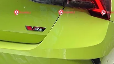 स्कोडा ऑक्टाविया आरएस टेल लाइट / टेल लैंप