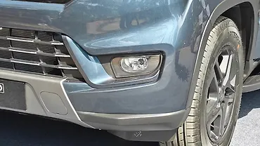 महिंद्रा बोलेरो नियो व्हील