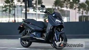 टीवीएस M1-S इलेक्ट्रिक मैक्सी-स्कूटर का टीज़र आया सामने; EICMA 2025 में किया जाएगा पेश टीवीएस M1-S इलेक्ट्रिक मैक्सी-स्कूटर का टीज़र आया सामने; EICMA 2025 में किया जाएगा पेश