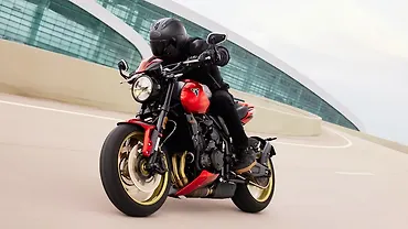 Triumph Trident 800 Makes its Global Debut Triumph Trident 800 Makes its Global Debut