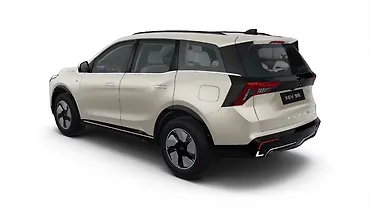 Mahindra XEV 9S Left Rear Three Quarter
