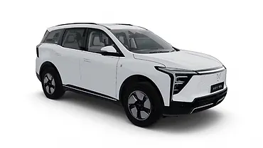 Mahindra XEV 9S Right Front Three Quarter