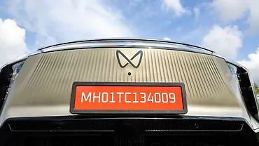 Mahindra XEV 9S Grille