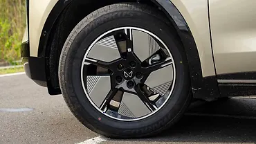 Mahindra XEV 9S Wheel