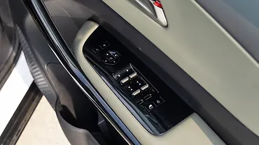 Mahindra XEV 9S Front Driver Power Window Switches