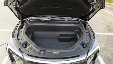 Mahindra XEV 9S Open Boot/Trunk