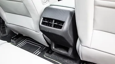 Mahindra XEV 9S Rear Row Air Vent