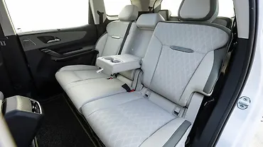 Mahindra XEV 9S Rear Row Centre Arm Rest