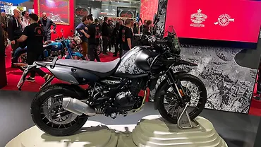 EICMA 2025: Royal Enfield Himalayan 450 Mana Black Unveiled EICMA 2025: Royal Enfield Himalayan 450 Mana Black Unveiled