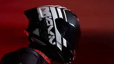 Ultraviolette Launches New UV Crossfade Carbon Fibre Helmet