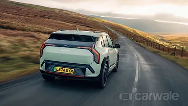 किआ EV3 राइट रियर थ्री क्वार्टर