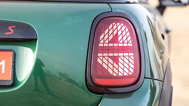 Mini Cooper S Convertible Rear Signal/Blinker Light Mini Cooper S Convertible Rear Signal/Blinker Light