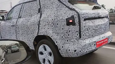 2026 में इस क़ीमत के साथ रेनो डस्टर की होगी भारत में ऐंट्री!