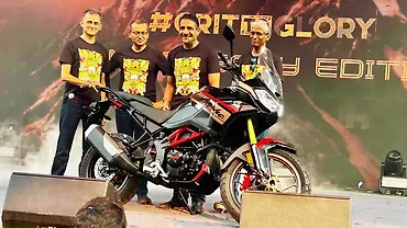 TVS Apache RTX 300 Unveiled in 20th Anniversary Black-Gold Livery