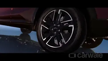 Mahindra XUV 7XO Wheel