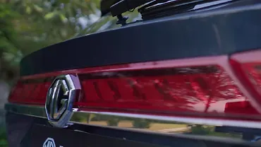 MG Hector Plus Rear Logo