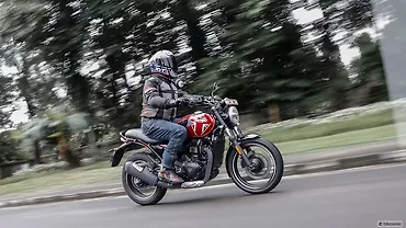 भारतीय बाज़ार में ट्रायम्फ़ ने बढ़ाई 400cc वाले सभी मॉडल्स की क़ीमत!