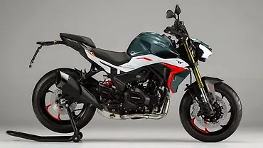 Benelli TNT 550 is a Serious New Naked: Can it Spark Your Interest?