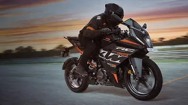 KTM RC 160 Launched at Rs. 1.85 Lakh 