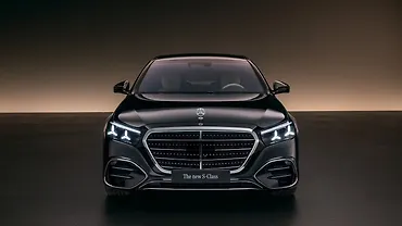 Mercedes-Benz S-Class Front View Mercedes-Benz S-Class Front View
