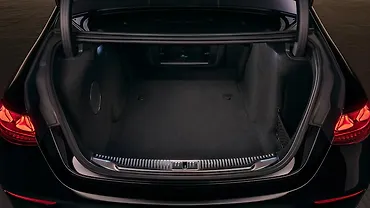 Mercedes-Benz S-Class Bootspace Mercedes-Benz S-Class Bootspace
