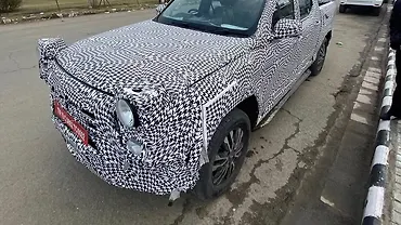 Mahindra Global Pik Up Headlight