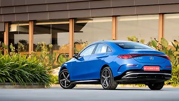 मर्सिडीज़ बेंज़ सीएलए लेफ्ट रियर थ्री क्वार्टर