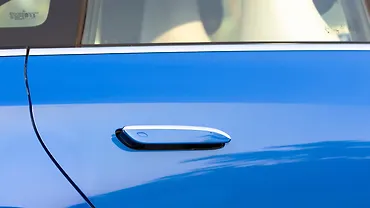 मर्सिडीज़ बेंज़ सीएलए पीछे के दरवाज़े के हैंडल