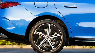 मर्सिडीज़ बेंज़ सीएलए पीछे का फ़ेंडर